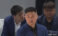 蜘蛛直播登录入口-完全不尊重天赋！广东队锋线被曾凡博打爆了，杜锋拒用黄明依！